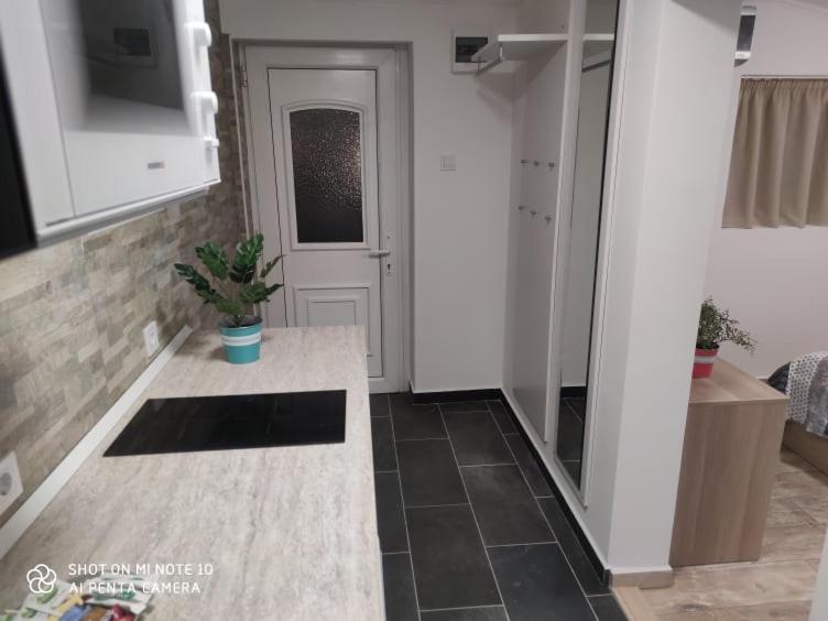 Fuered Apartmanhaz Apartment Balatonfured Luaran gambar